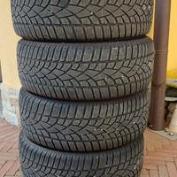 Pneumatici invernali Dunlop 225 50 R18 - 99H