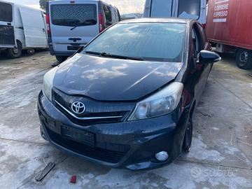 Ricambi vari Toyota Yaris 4