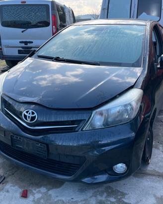 Ricambi vari Toyota Yaris 4