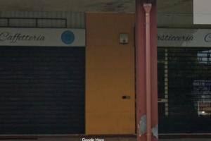Locale commerciale adibito a Bar