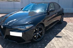 Alfa Romeo Giulia Estrema 2.2 JTDm-2 210 CV Q4 AT8