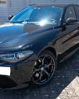 Alfa Romeo Giulia Estrema 2.2 JTDm-2 210 CV Q4 AT8