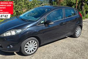 Ford fiesta 1.4 GPL  5 PORTE UNICO PROPRIETARIO 