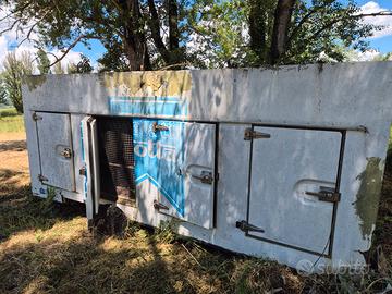 Stalla carrellata per ovini