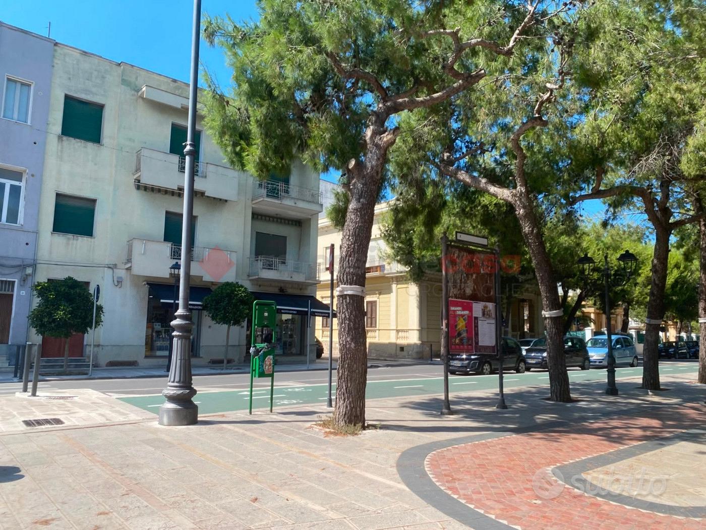 Negozio Grottaglie [LM2627VCG] - Altro