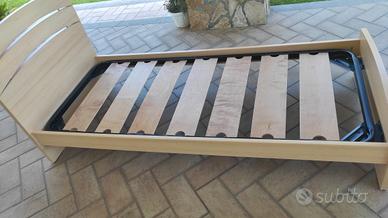 LETTO SINGOLO CON SPALLIERA 