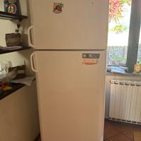 Solo oggi! Frigorifero grande, zona Ognina