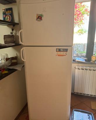 Solo oggi! Frigorifero grande, zona Ognina