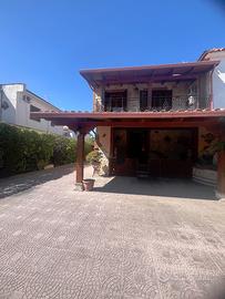 Rif. 516 baia verde - villa 2 livelli con giardino