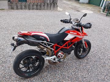 ducati hipermotard 