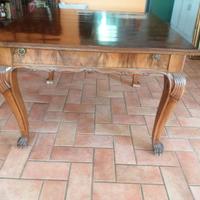 Tavolo e Sedie d'epoca