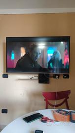 Smart tv Samsung 49pollici  Con staffa a muro 