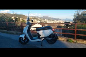 SCOOTER NIU MQI GT 2022