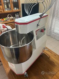 Impastatrice professionale 12 kg