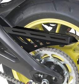 copricatena per Yamaha mt09 