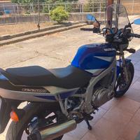 Suzuki GS 500 - 2003