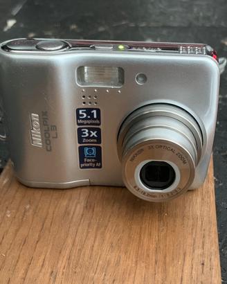 Nikon coolpix L3 silver 5.1 MP fotocamera Y2K