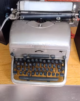 Remington noiseless 10  , Olivetti lettera 