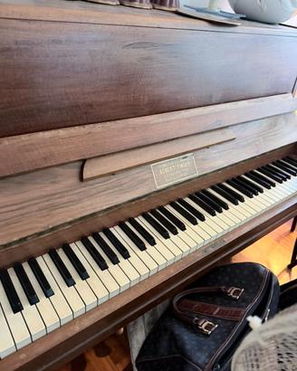 Pianoforte verticale