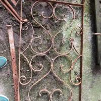 inferriate vecchie in ferro battuto