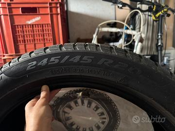 Gomme termiche pirelli sottozero 245/45 R20