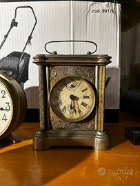 Antico orologio da tavolo