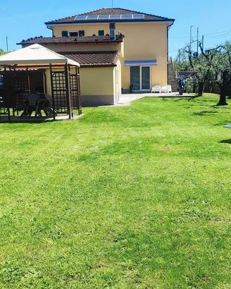 Casa Vacanze giardino e posto auto