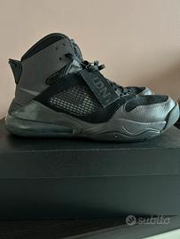 Jordan Mars 270 "London"