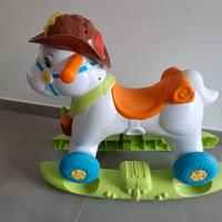 Cavallo a dondolo chicco