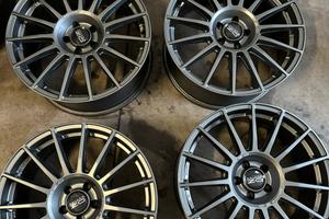 Oz Superturismo Dakar 8,5x20 ET32 Gomme 245/30 R20