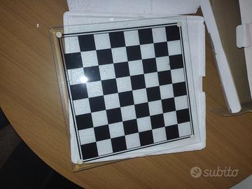 Tavolo da scacchi in vetro
Marca Dal negro