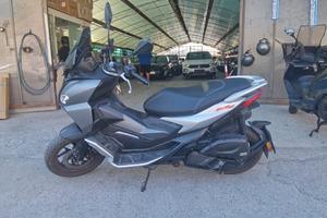 Aprilia SR GT 125 del 2022 USATO