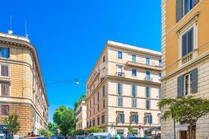 5 LOCALI A ROMA