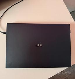 LG Gram 16” Ultra7 32GB RAM 1TB SSD