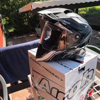 Casco airoh commander