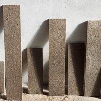 Zoccolino in porfido grigio fiammato, da 12 cm