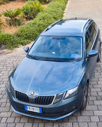SKODA Octavia 1.4 TSI Wagon Executive G-Tec