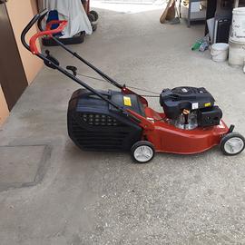 tagliaerba nuova oleomac  con cesta