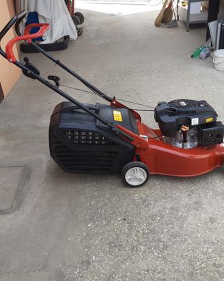 tagliaerba nuova oleomac  con cesta