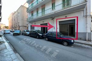 Negozio pressi Madrice, unico vano Loc/109