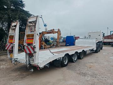 Semirimorchio 3 assi con Rampe per trattore 6x4