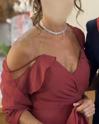 Abito elegante da cerimonia