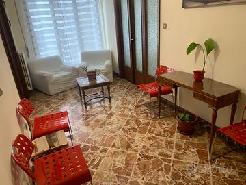 Stanze uso ufficio in studio condiviso