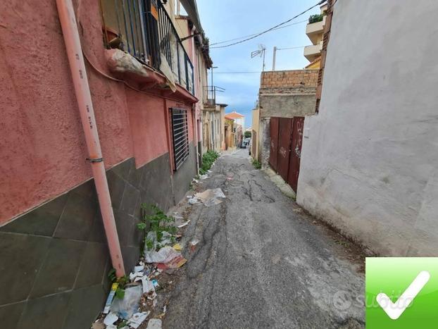 Casa Indipendente Su Due Livelli Via Trabocchetto