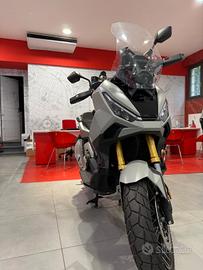 HONDA X-ADV 750 DEL 01/2025 CON 970KM