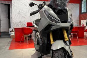 HONDA X-ADV 750 DEL 01/2025 CON 970KM