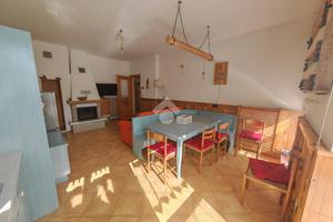 3 LOCALI A ROANA
