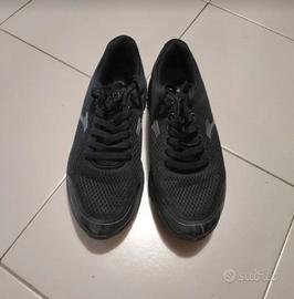 Scarpe nere per bambini-ragazzi