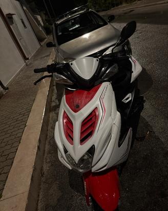 Aerox 4t 2016