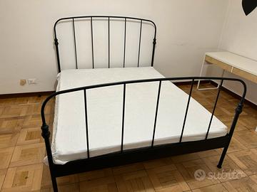 Letto struttura matrimoniale ikea